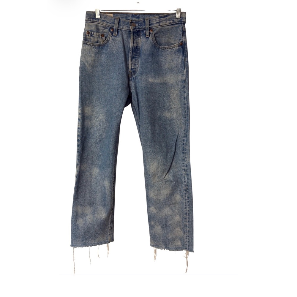 Levis Premium 501 Original Fit Light Wash Bleached Raw Hem‎ Jeans Womens 26